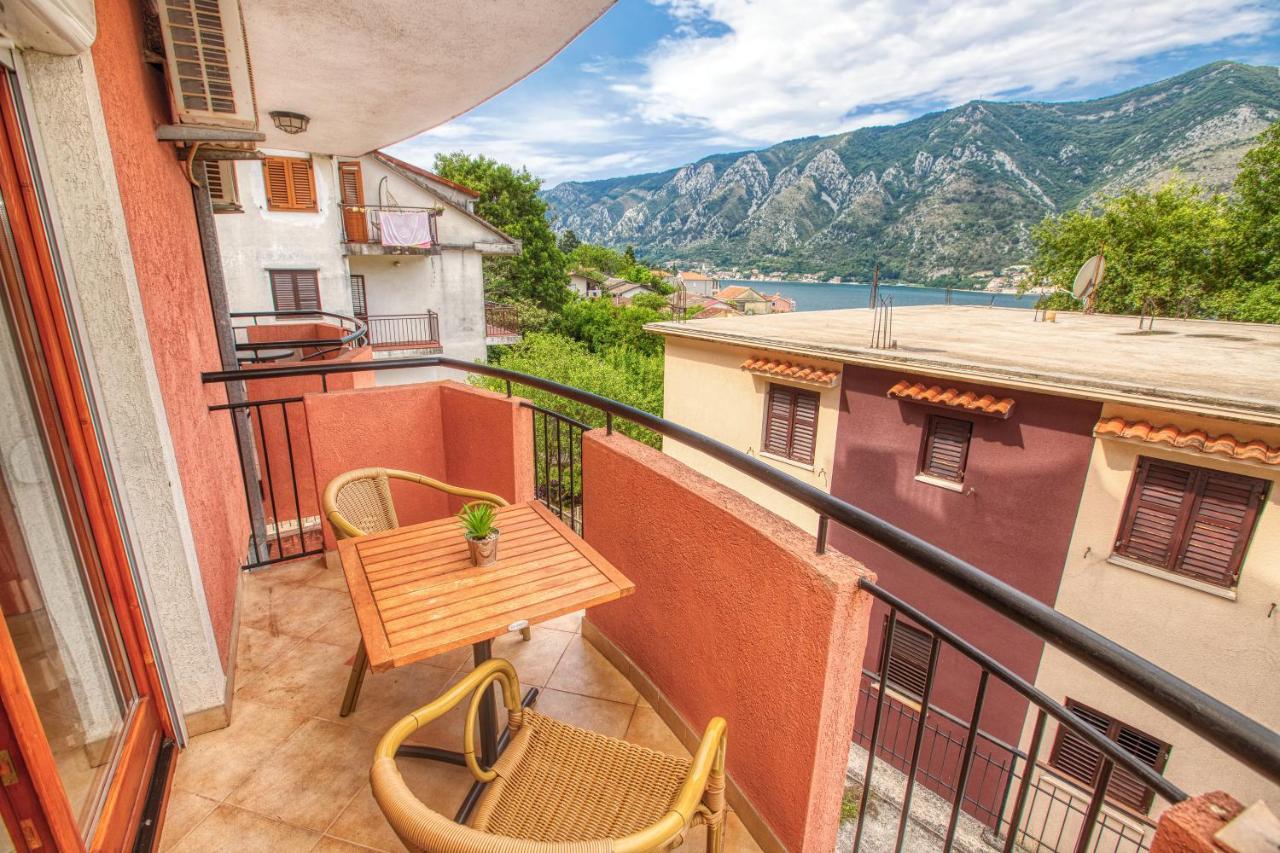 Apartments Donkovic Kotor Exterior photo