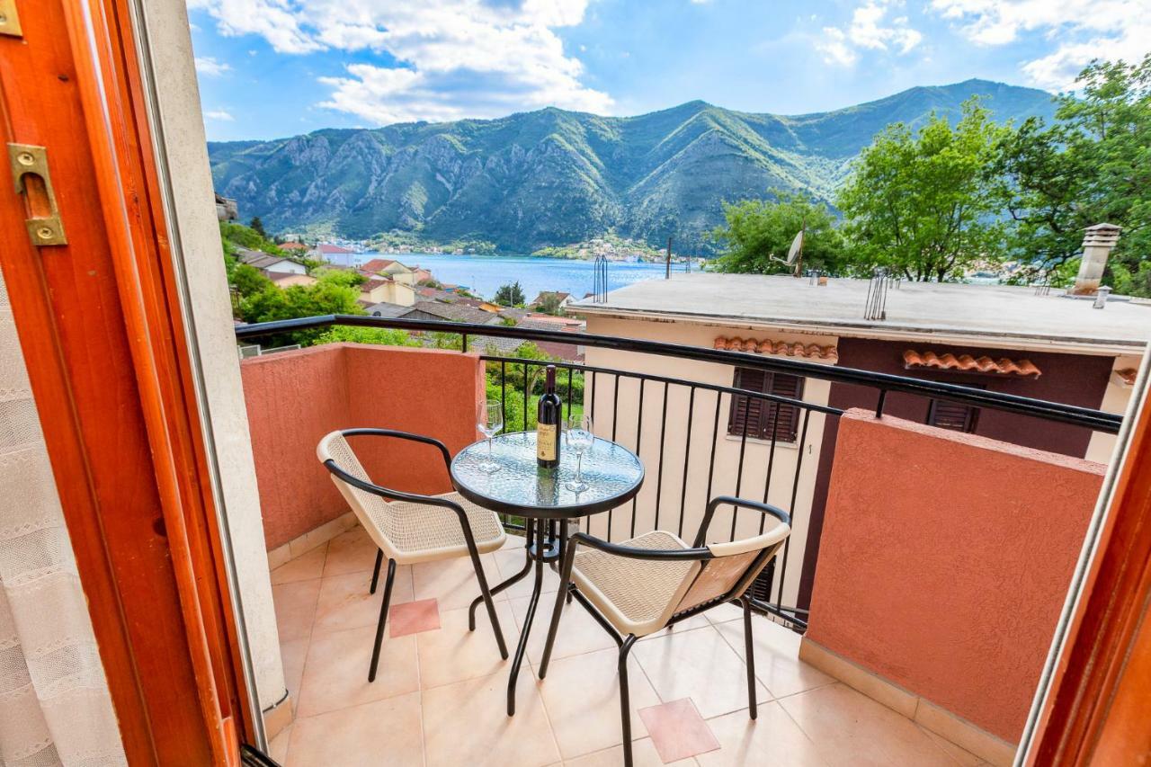 Apartments Donkovic Kotor Exterior photo